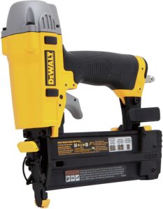 DEWALT Finish Nailer Kit