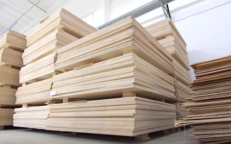 Plywood vs Chipboard comparison