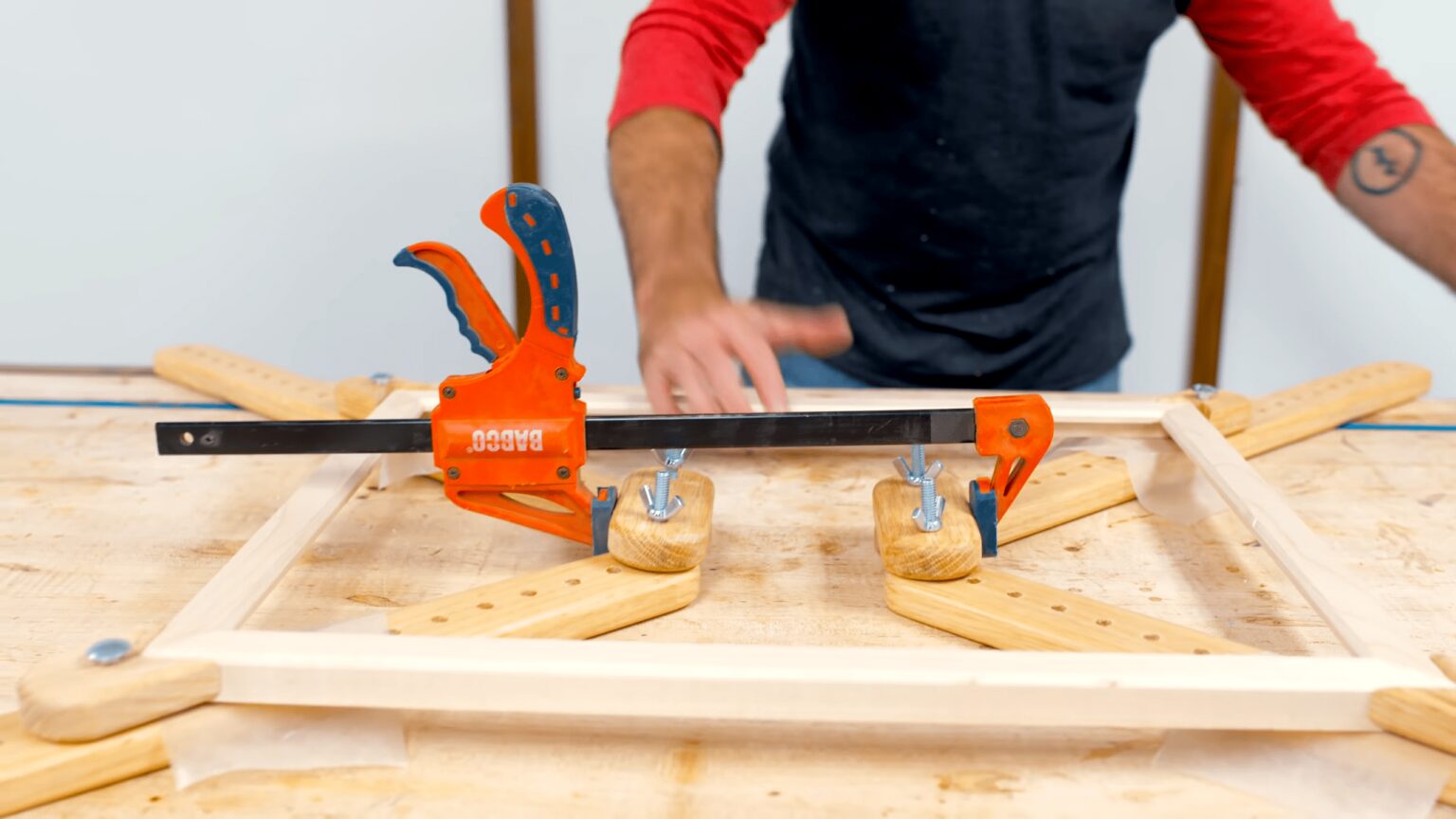 10 Best Picture Frame Clamps 2023 Securing Glued Corners